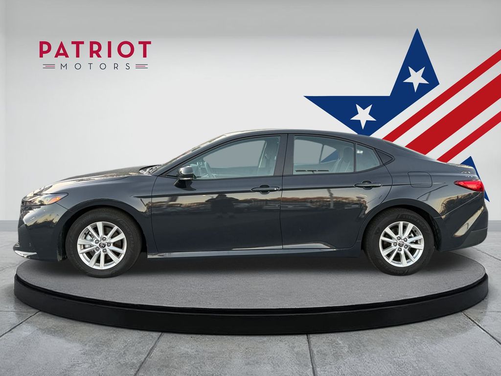 2025 Toyota Camry LE photo 2