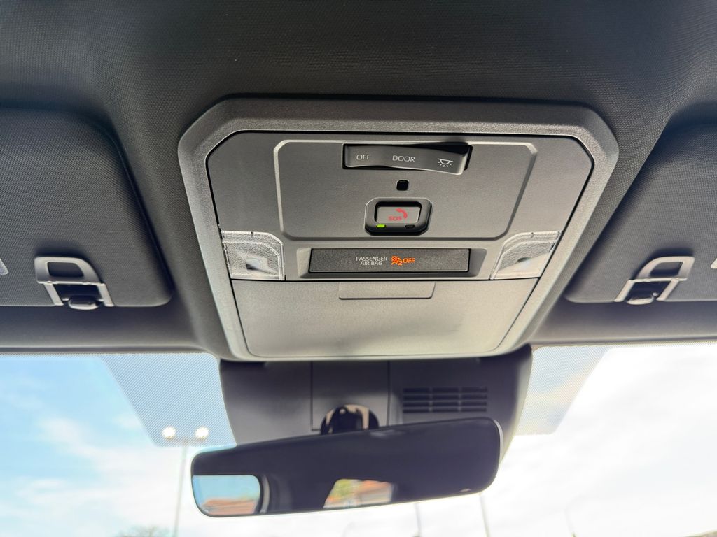 2026 Toyota Tacoma SR5 - Photo 27