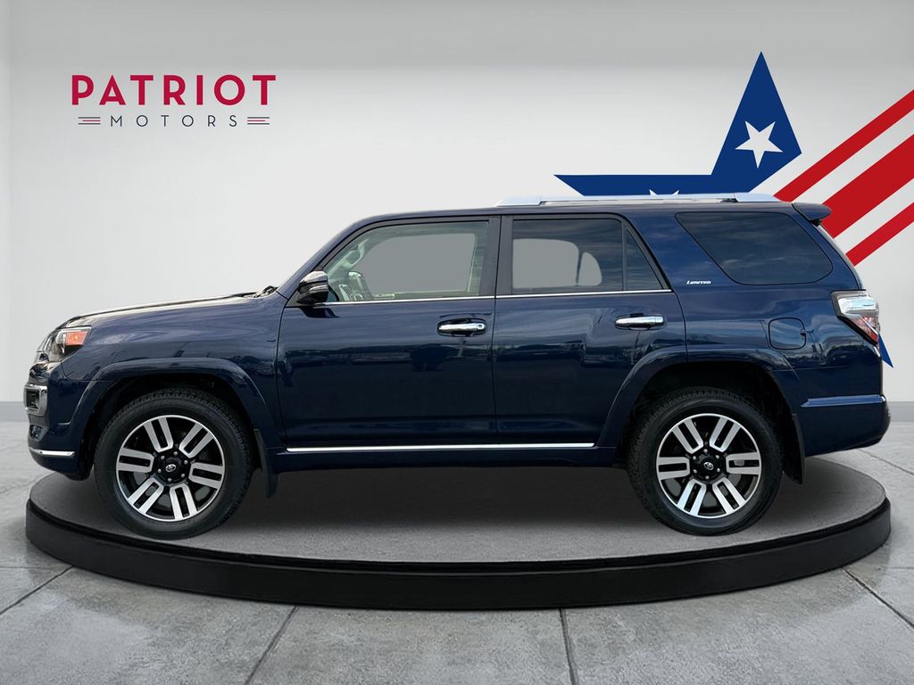2022 Toyota 4Runner Limited photo 2