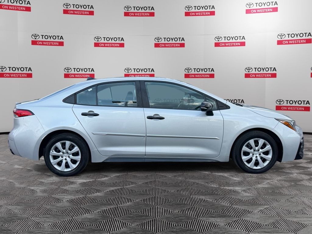 Used 2022 Toyota Corolla SE Nightshade Sedan