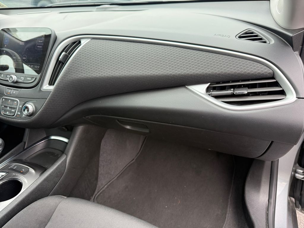 2024 Chevrolet Malibu 1LT - Photo 16