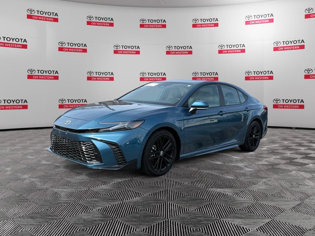 2025 Toyota Camry SE - Photo 7