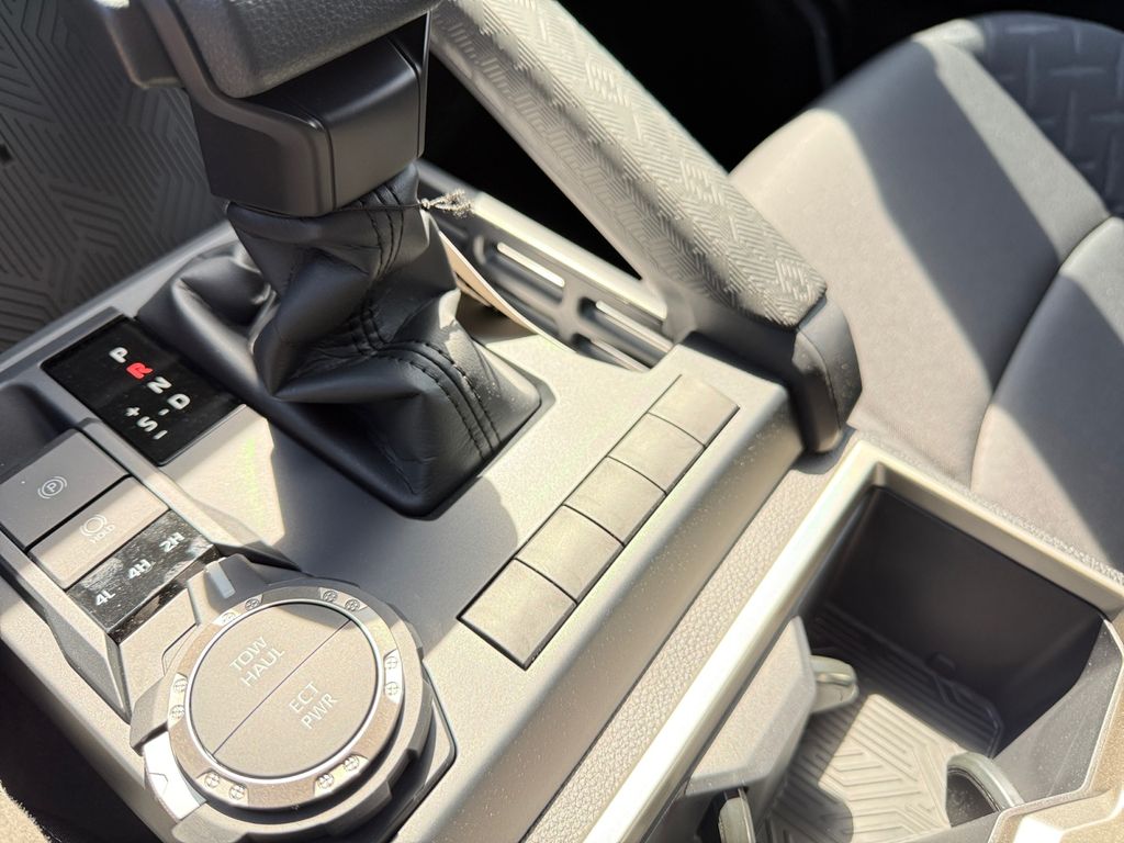 2026 Toyota Tacoma SR5 - Photo 26