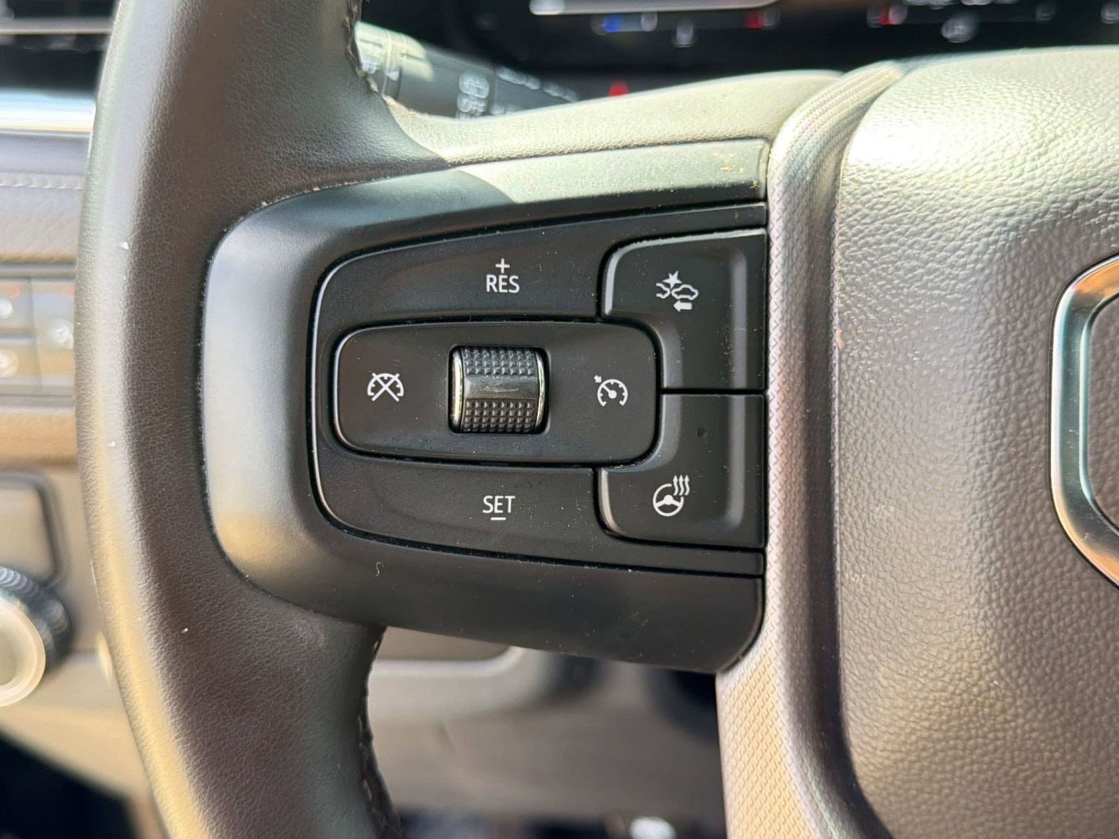 2023 GMC Yukon XL Denali - Photo 17