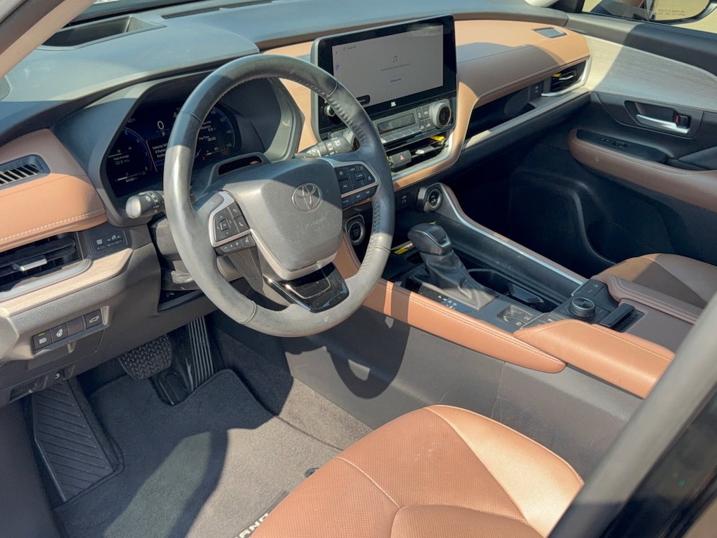 Used 2024 Toyota Grand Highlander Limited SUV