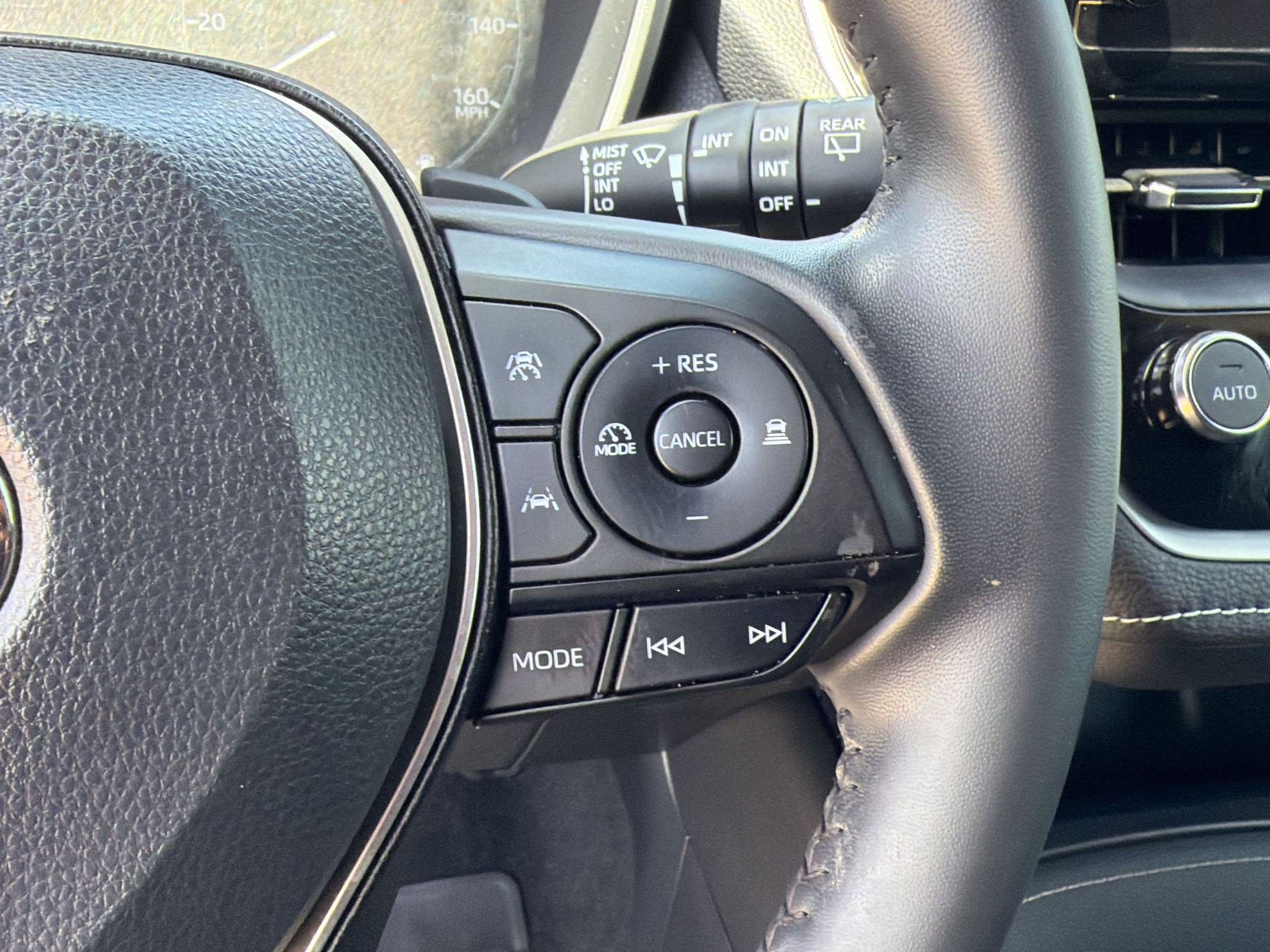 2024 Toyota Corolla Hatchback SE - Photo 28