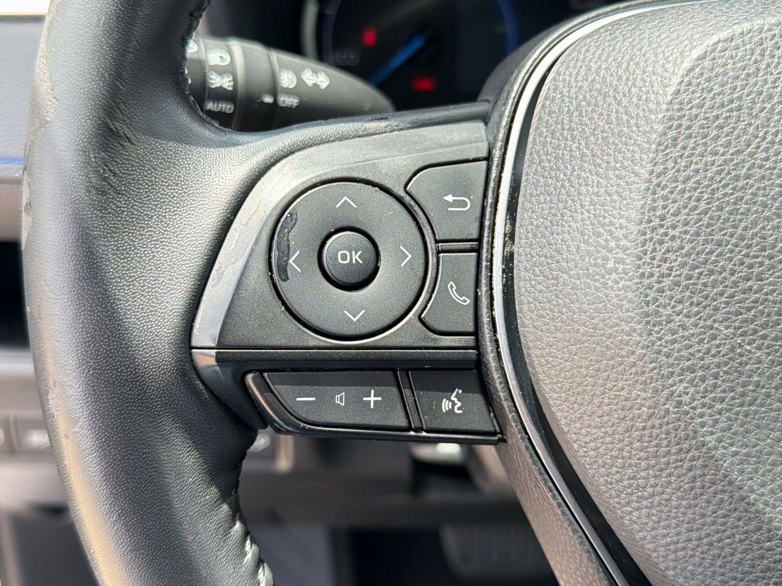 2021 Toyota RAV4 XSE - Photo 17