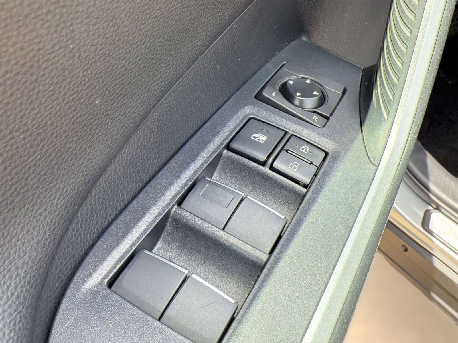 2021 Toyota RAV4 XSE - Photo 29
