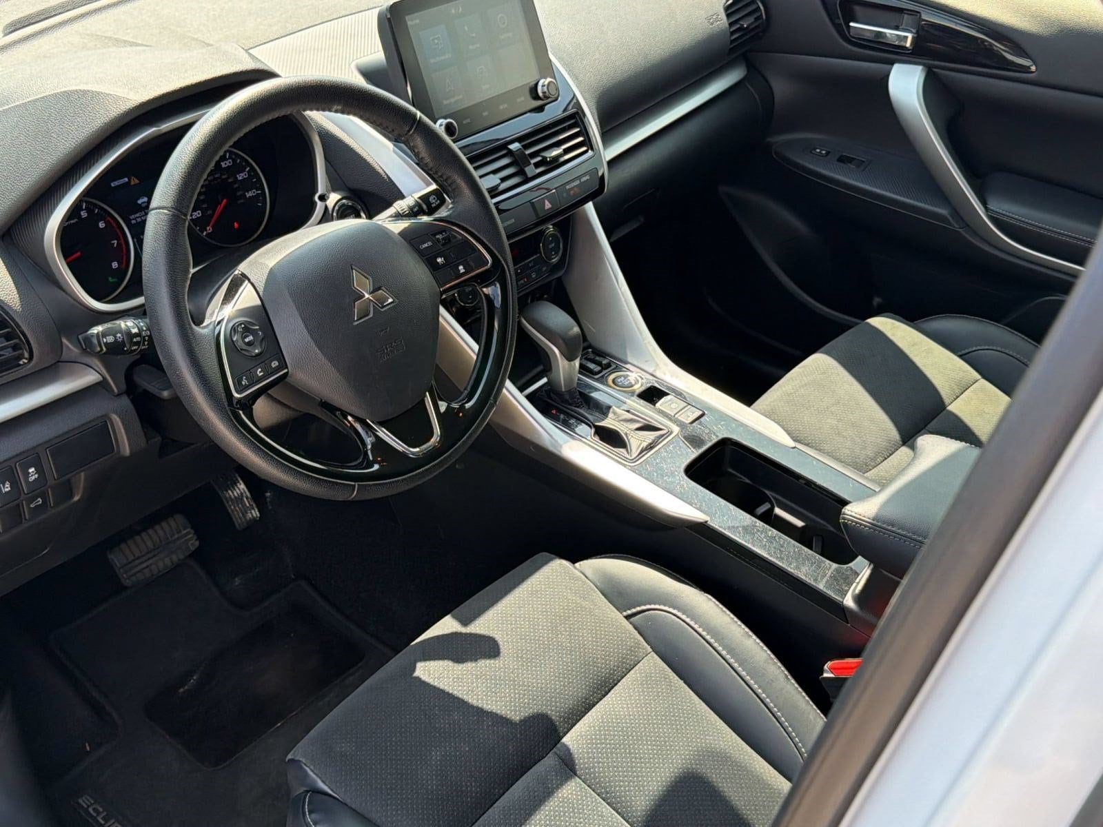 Eclipse Cross SE SUV