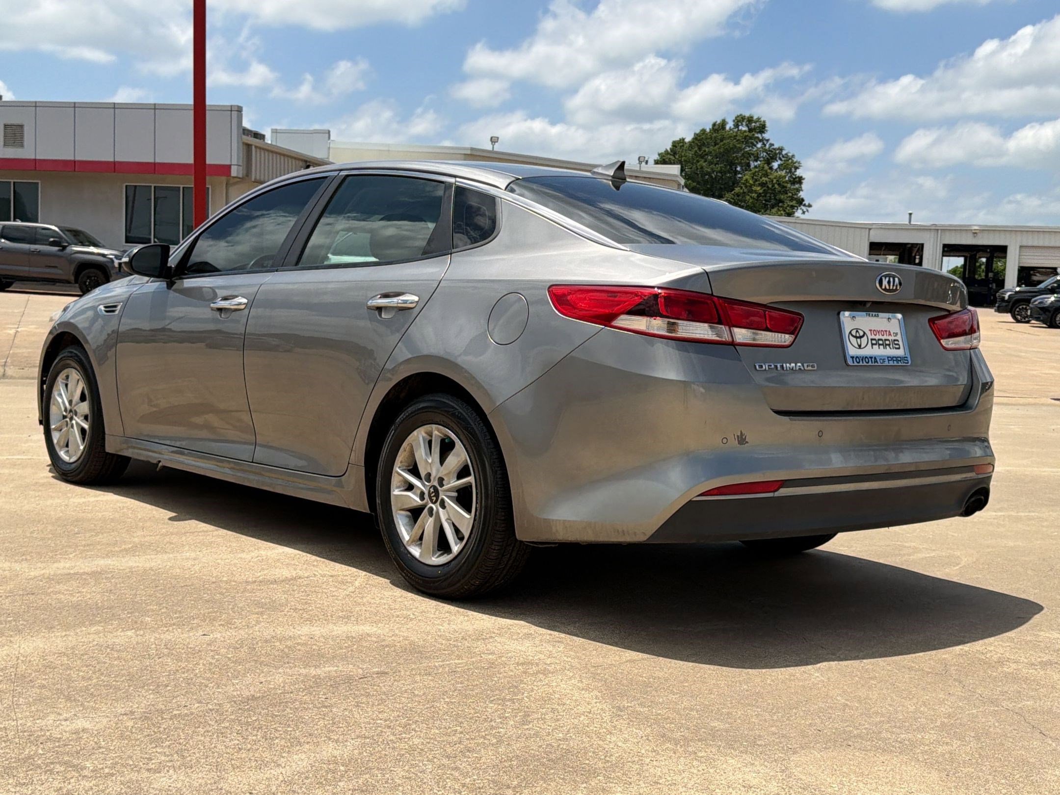 Optima LX Sedan