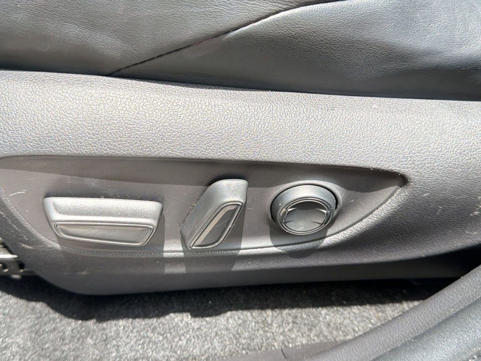 2021 Toyota RAV4 XSE - Photo 13