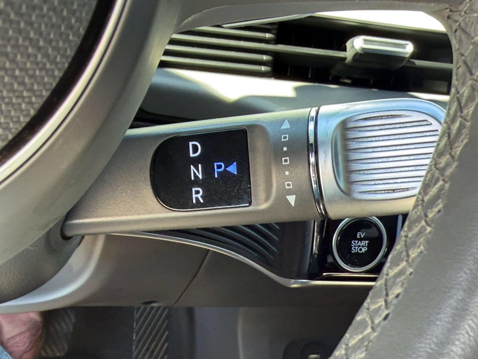 2024 Hyundai IONIQ 5 SEL - Photo 17