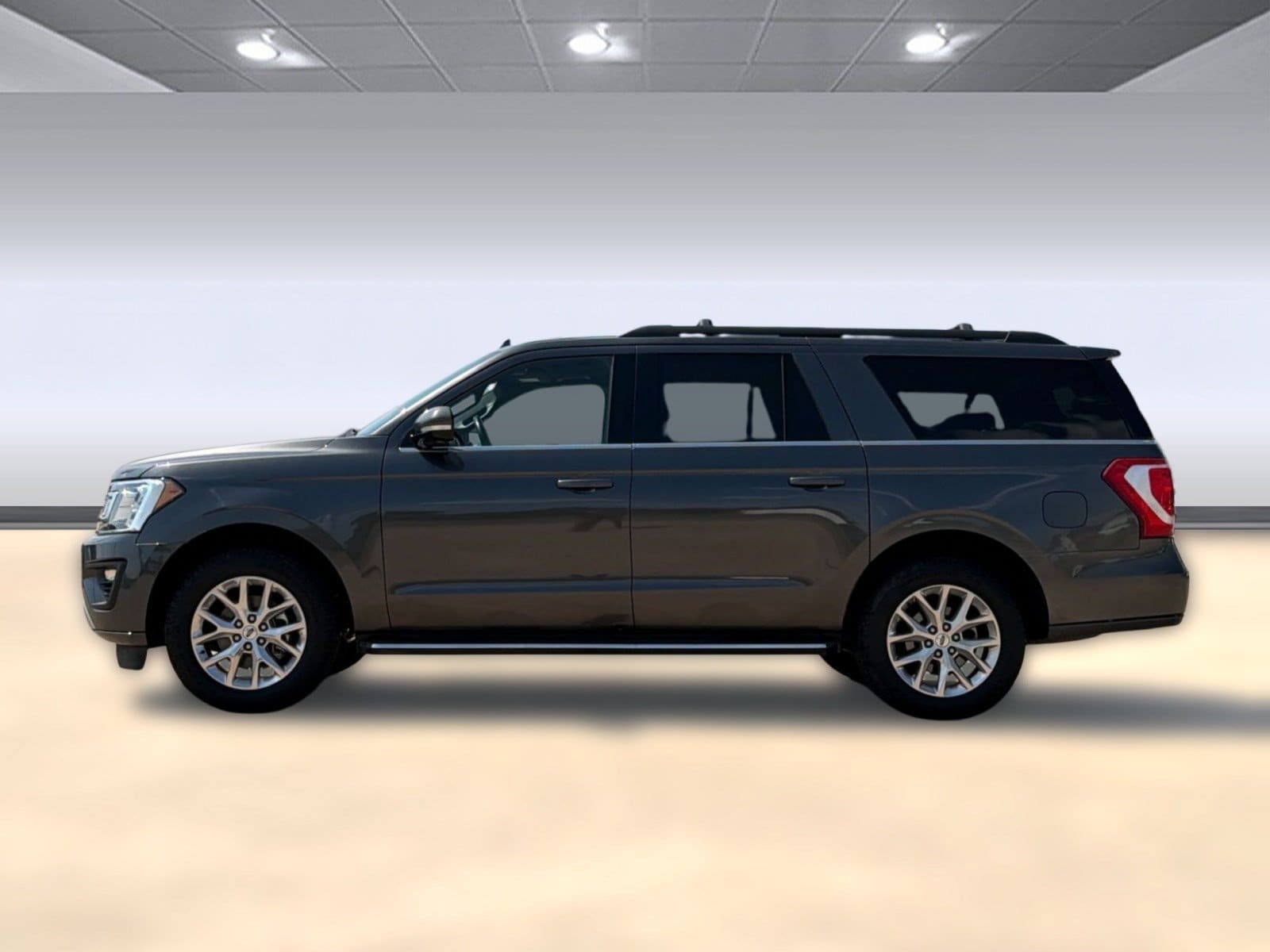 Used 2021 Ford Expedition XLT with VIN 1FMJK1HT7MEA33455 for sale in Paris, TX