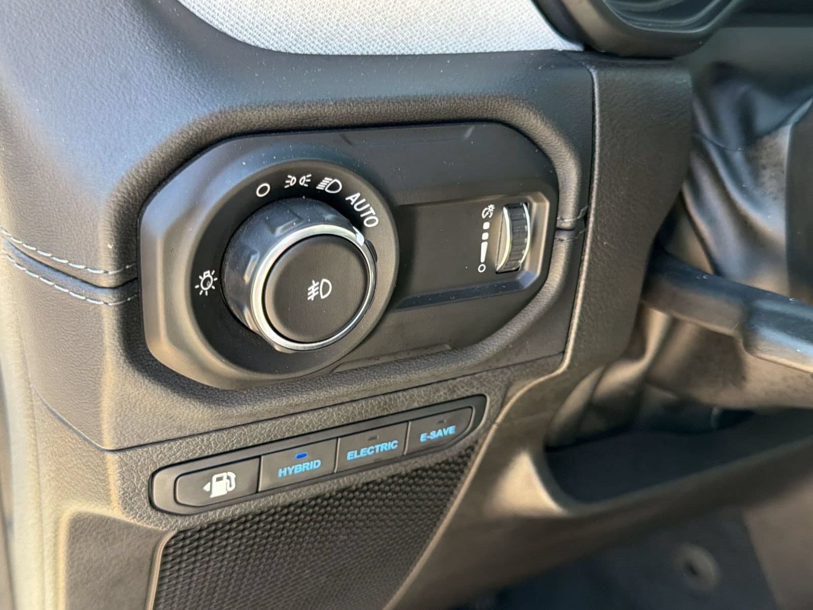 2024 Jeep Wrangler 4xe Sahara 4XE - Photo 18
