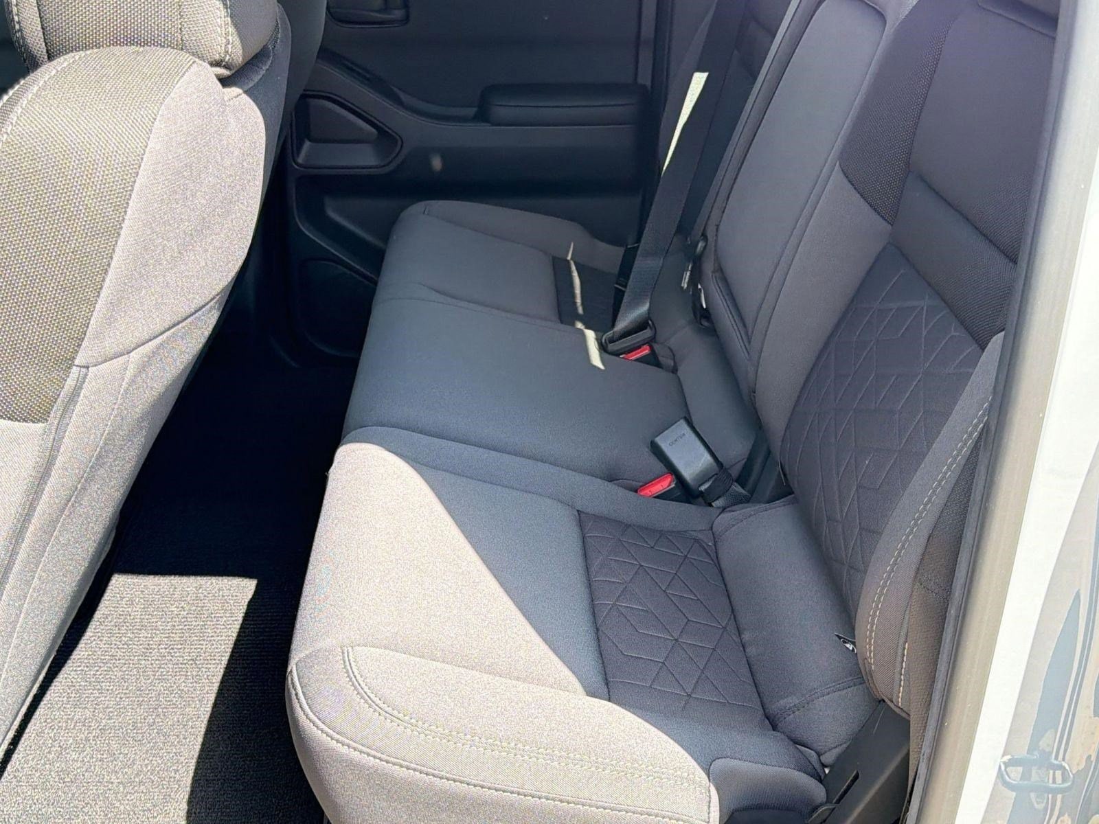 2026 Nissan Frontier SV - Photo 14