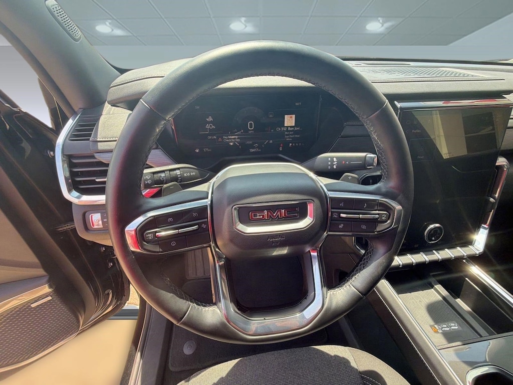 Used 2025 GMC Acadia Elevation SUV