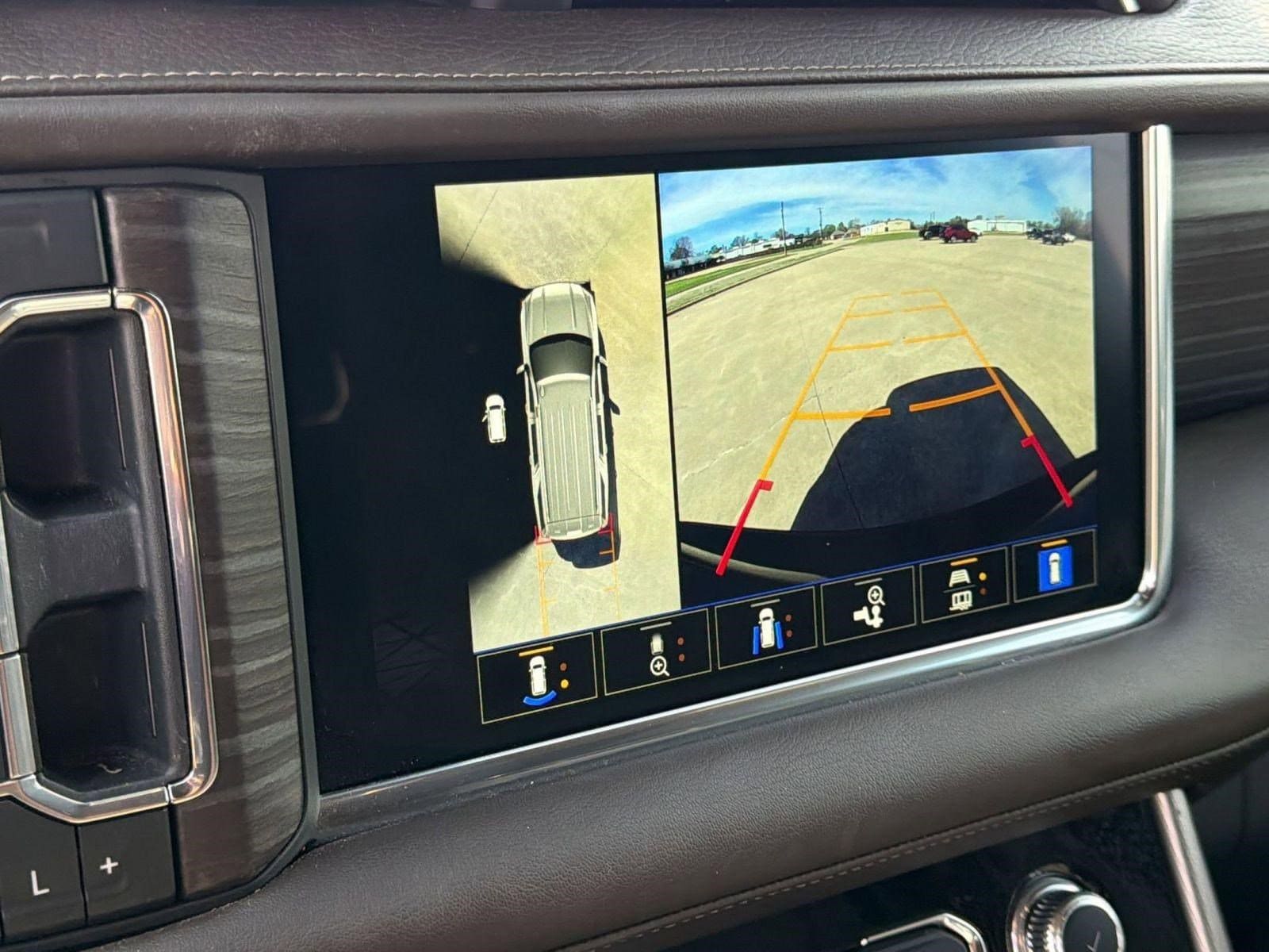 2023 GMC Yukon XL Denali - Photo 23