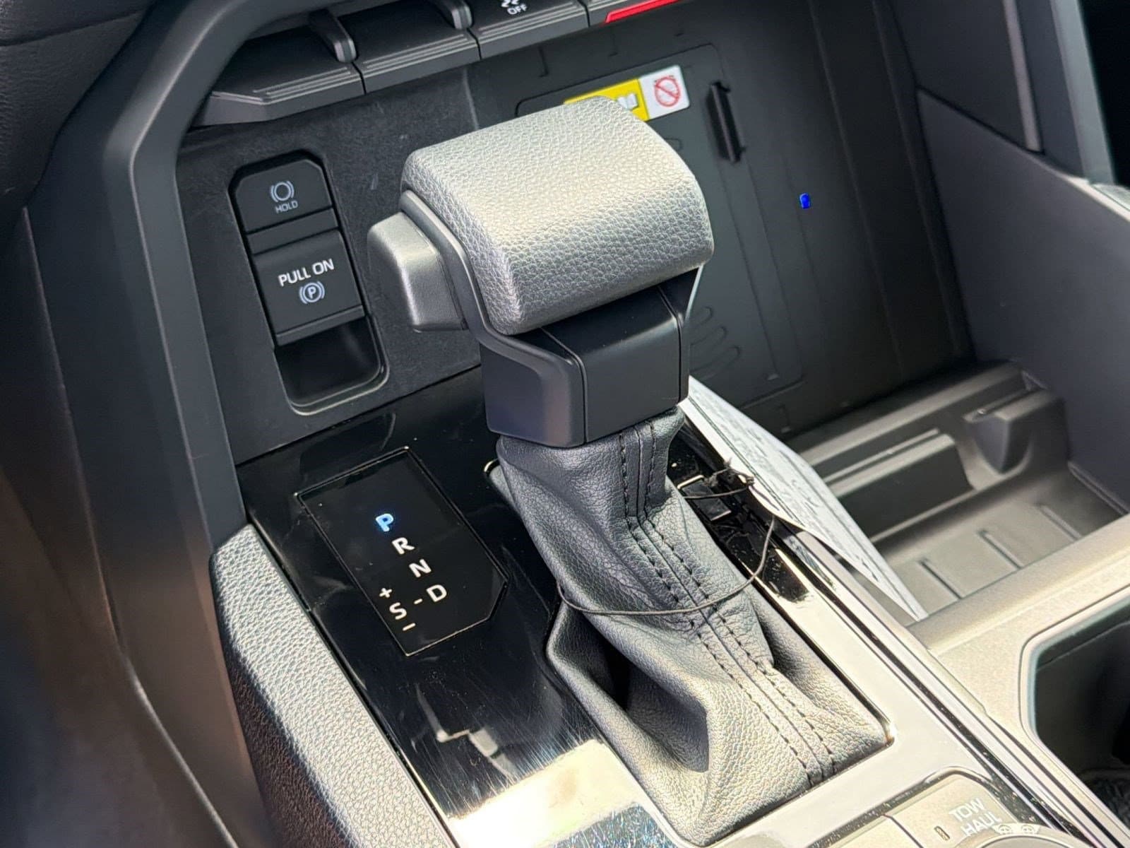 2026 Toyota Tundra SR5 - Photo 16