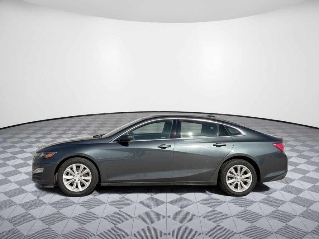 Used 2020 Chevrolet Malibu 1LT with VIN 1G1ZD5ST8LF085387 for sale in Paris, TX