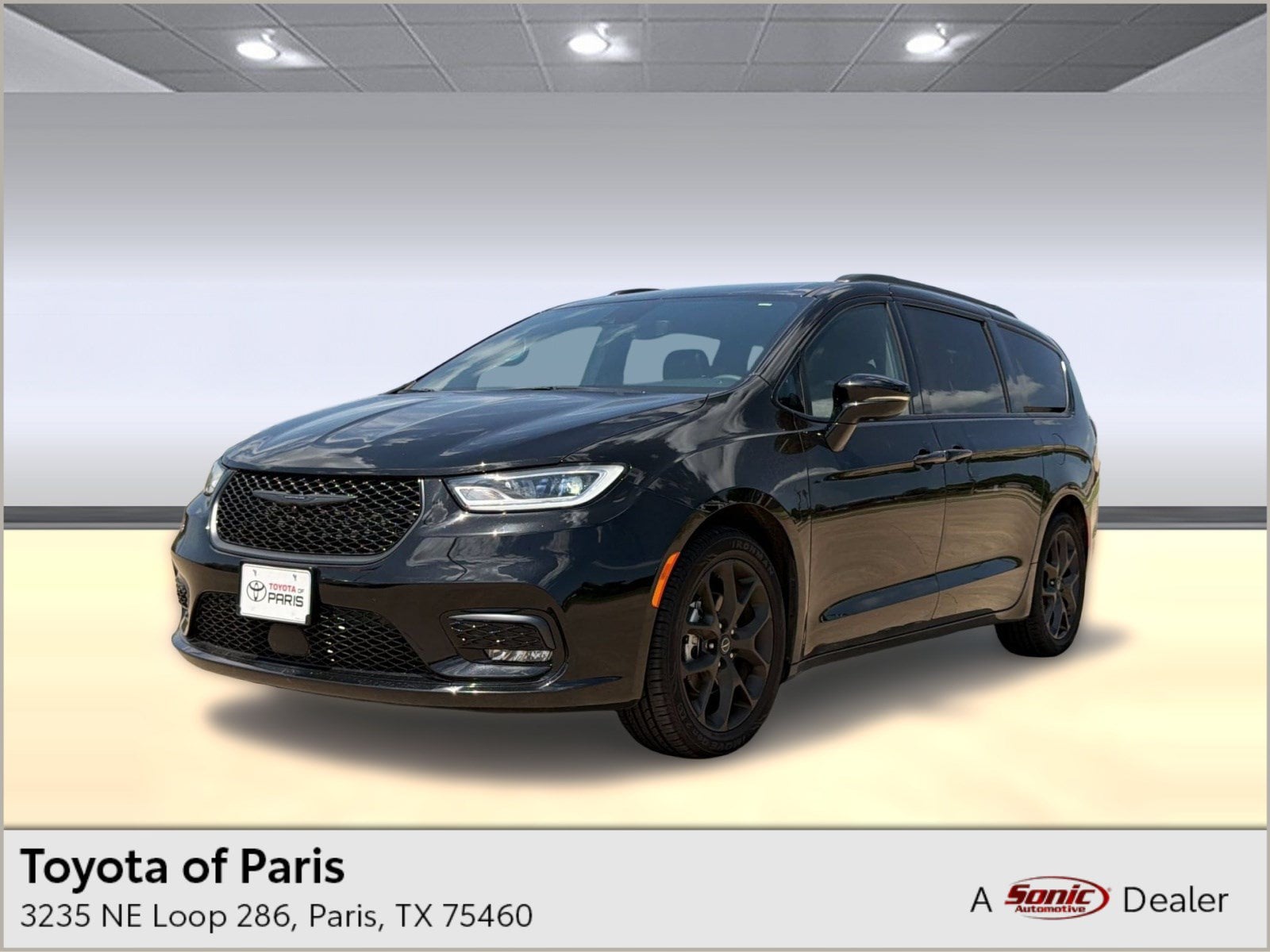2025 Chrysler Pacifica Limited's photo