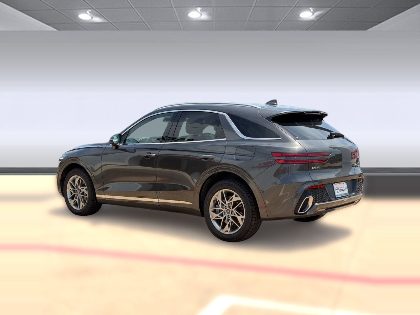 GV70 2.5T AWD SUV