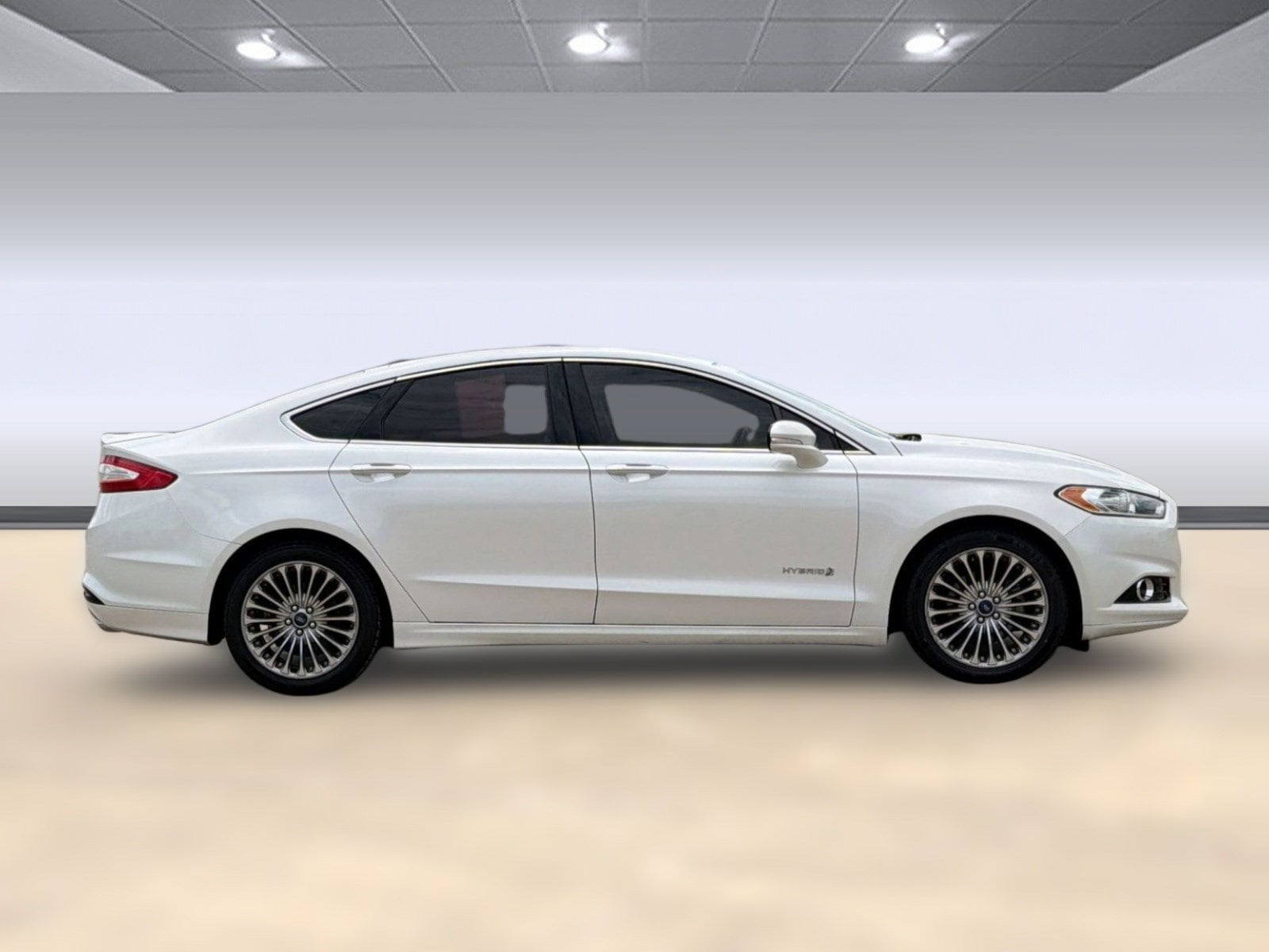 Fusion Hybrid Titanium Sedan