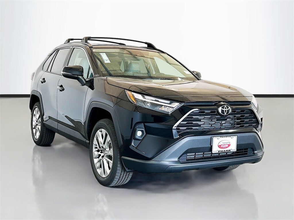 2025 Toyota RAV4 XLE Premium photo 3