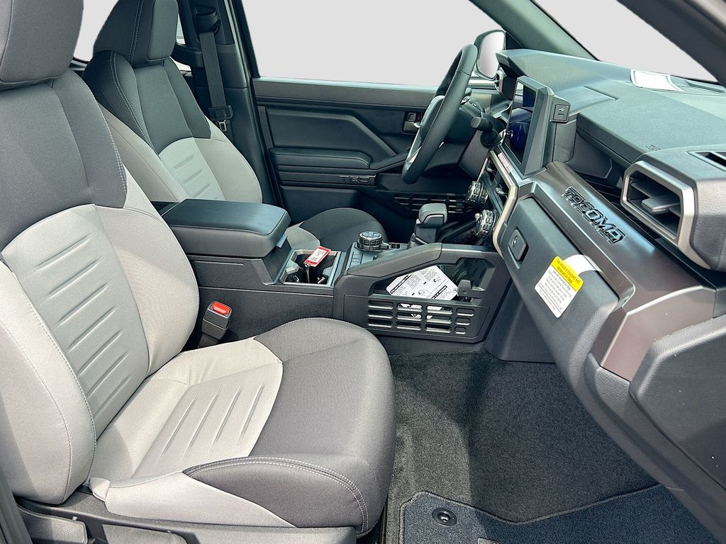 2025 Toyota Tacoma TRD Off Road - Photo 25