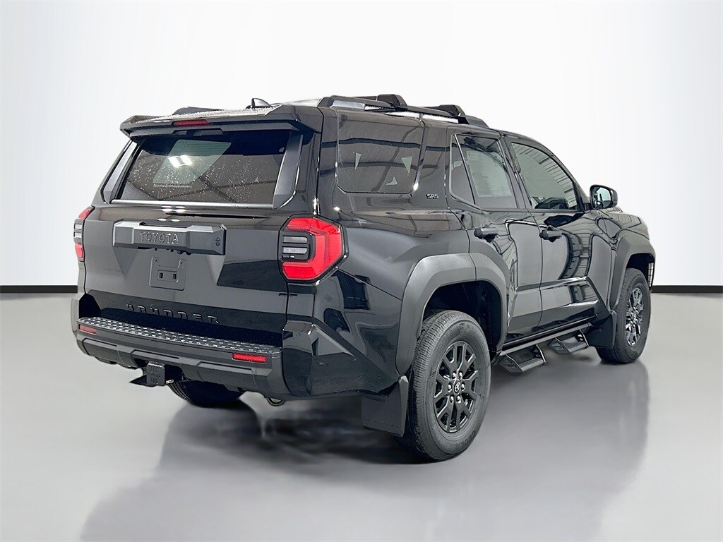 2025 Toyota 4Runner SR5 photo 4