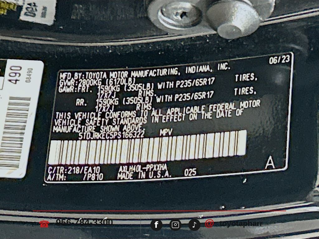 2023 Toyota Sienna XLE - Photo 32