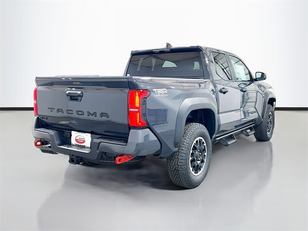 2025 Toyota Tacoma TRD Off-Road photo 3