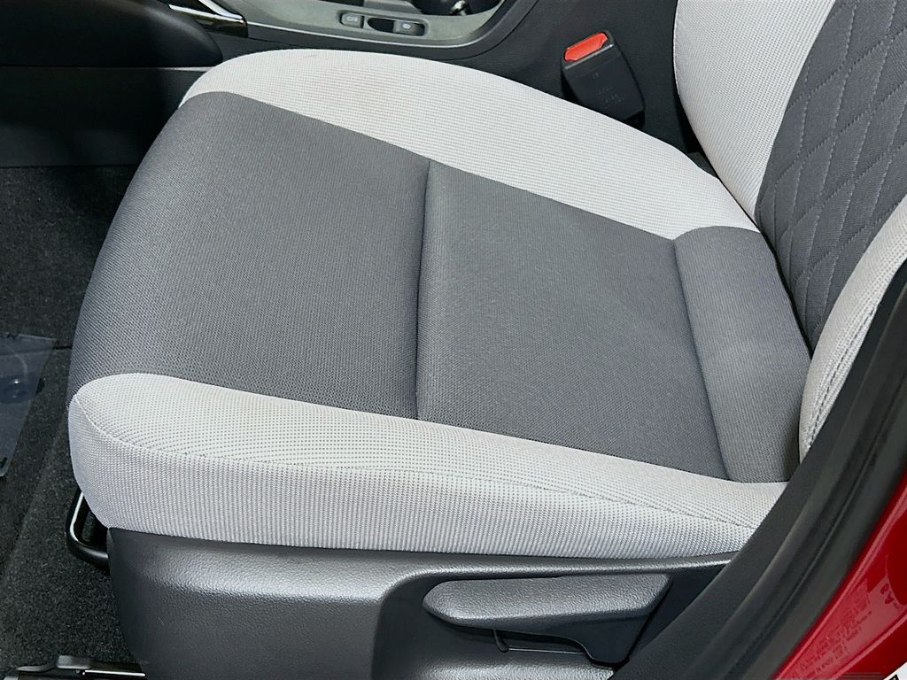 2026 Toyota Corolla LE - Photo 16