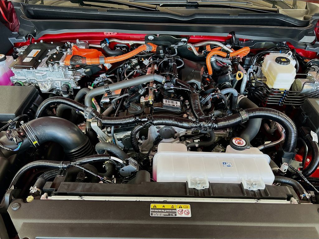 2025 Toyota Tacoma TRD Off Road - Photo 8