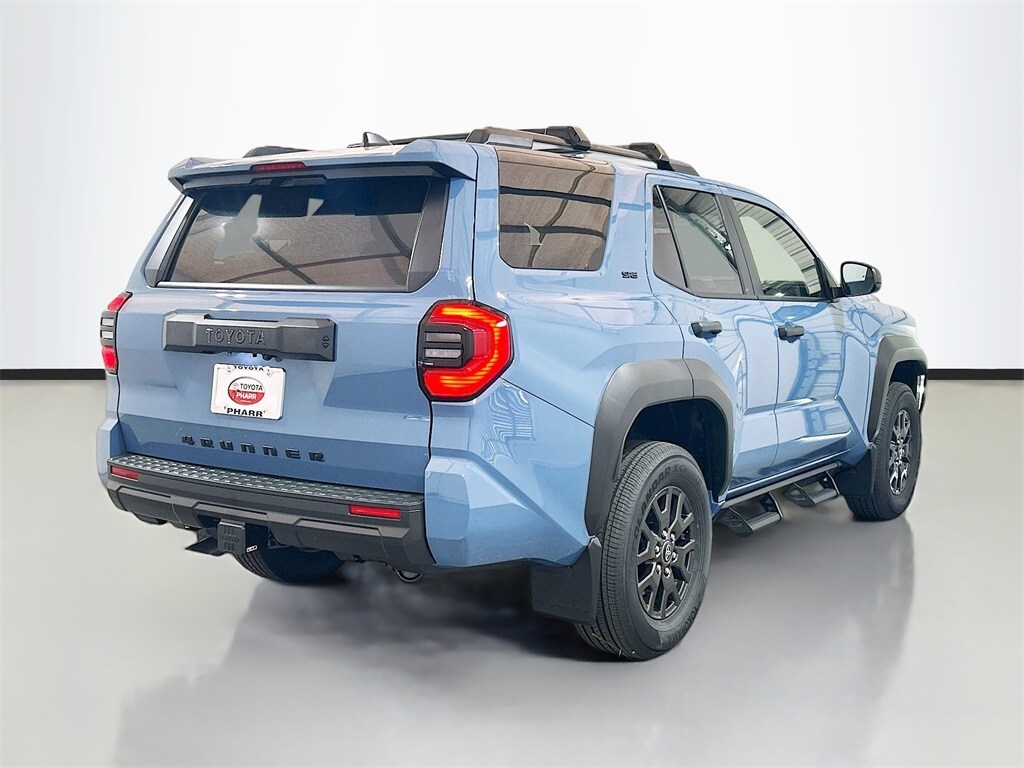 2025 Toyota 4Runner SR5 photo 4