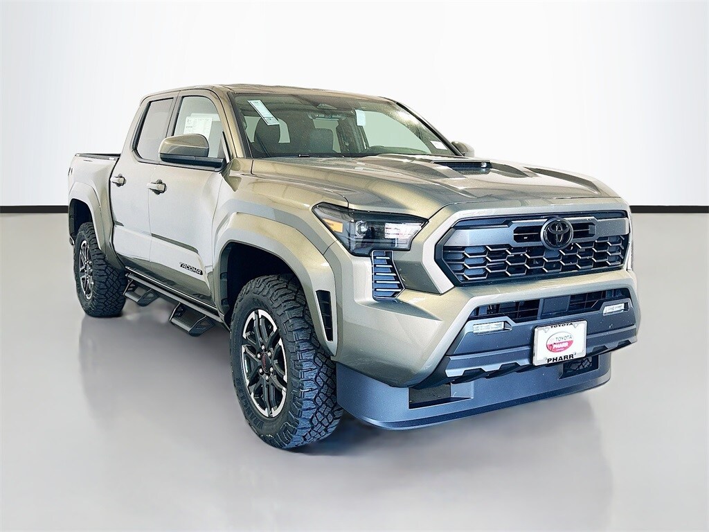 2025 Toyota Tacoma TRD Sport photo 2