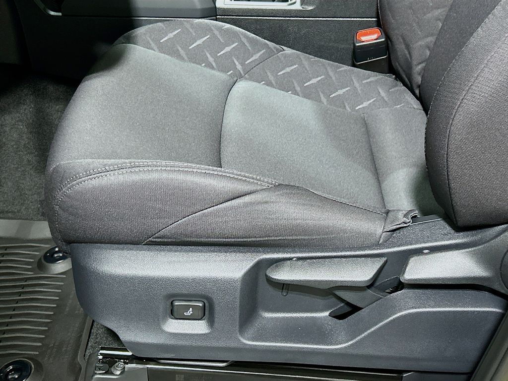 2026 Toyota Tacoma SR5 - Photo 19