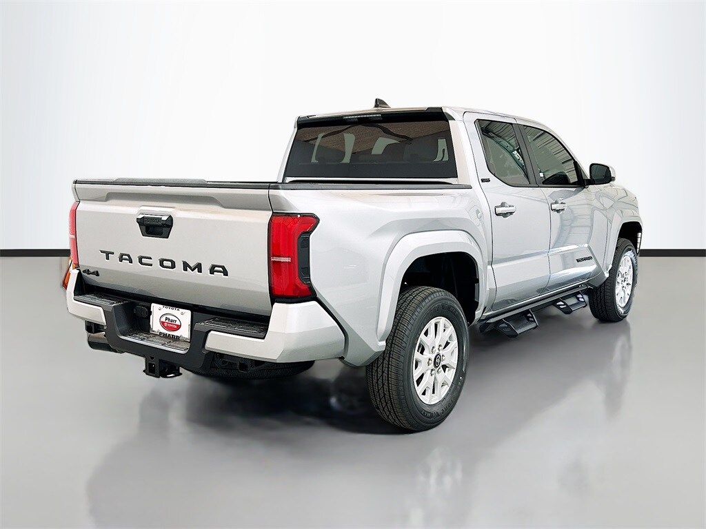 2025 Toyota Tacoma SR5 photo 4