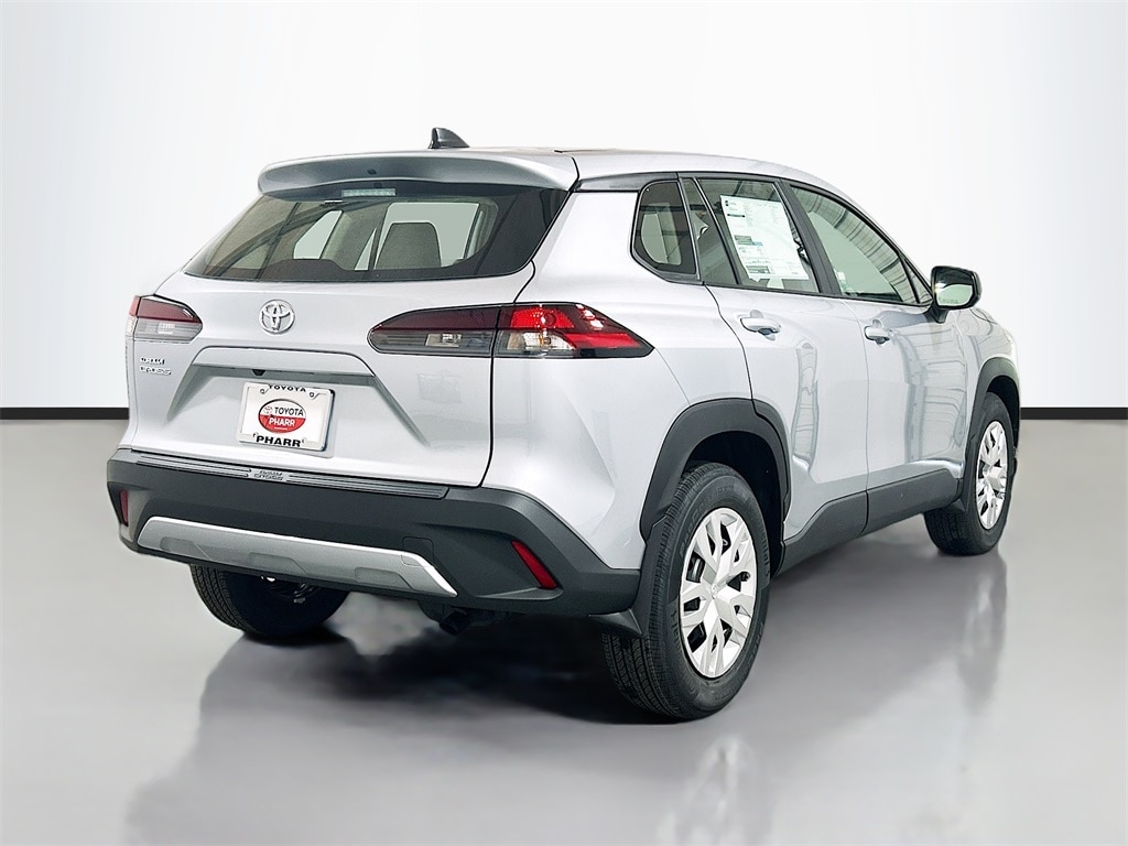 2026 Toyota Corolla Cross L photo 4