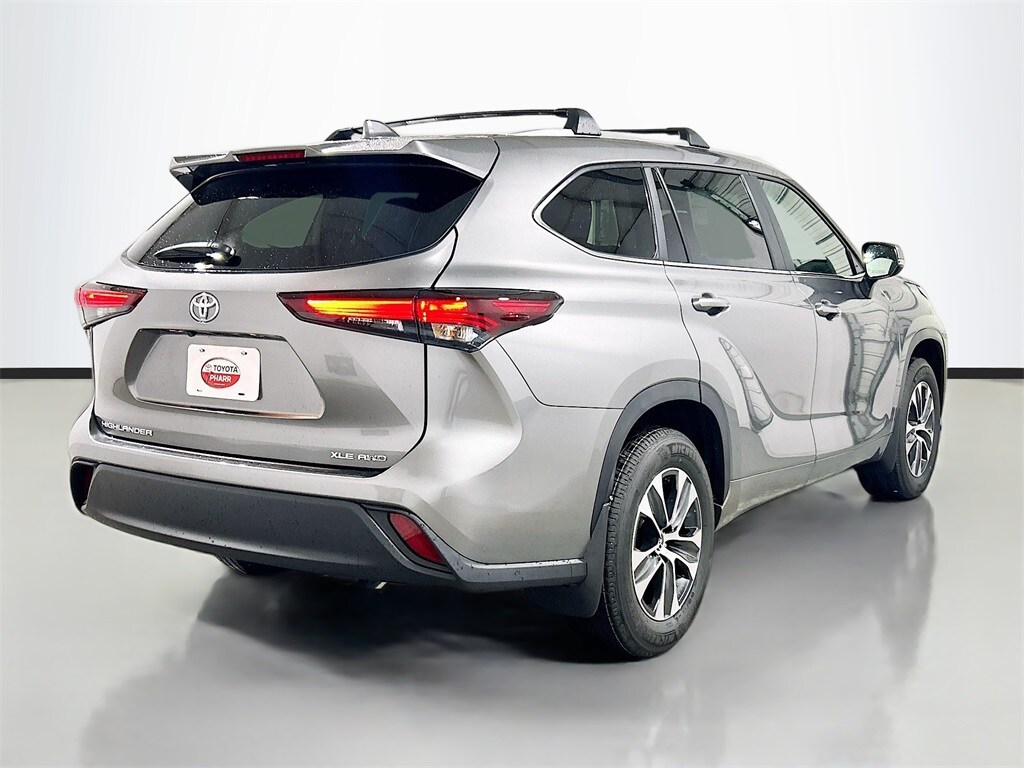 2026 Toyota Highlander XLE XSE Platinum Limited photo 4