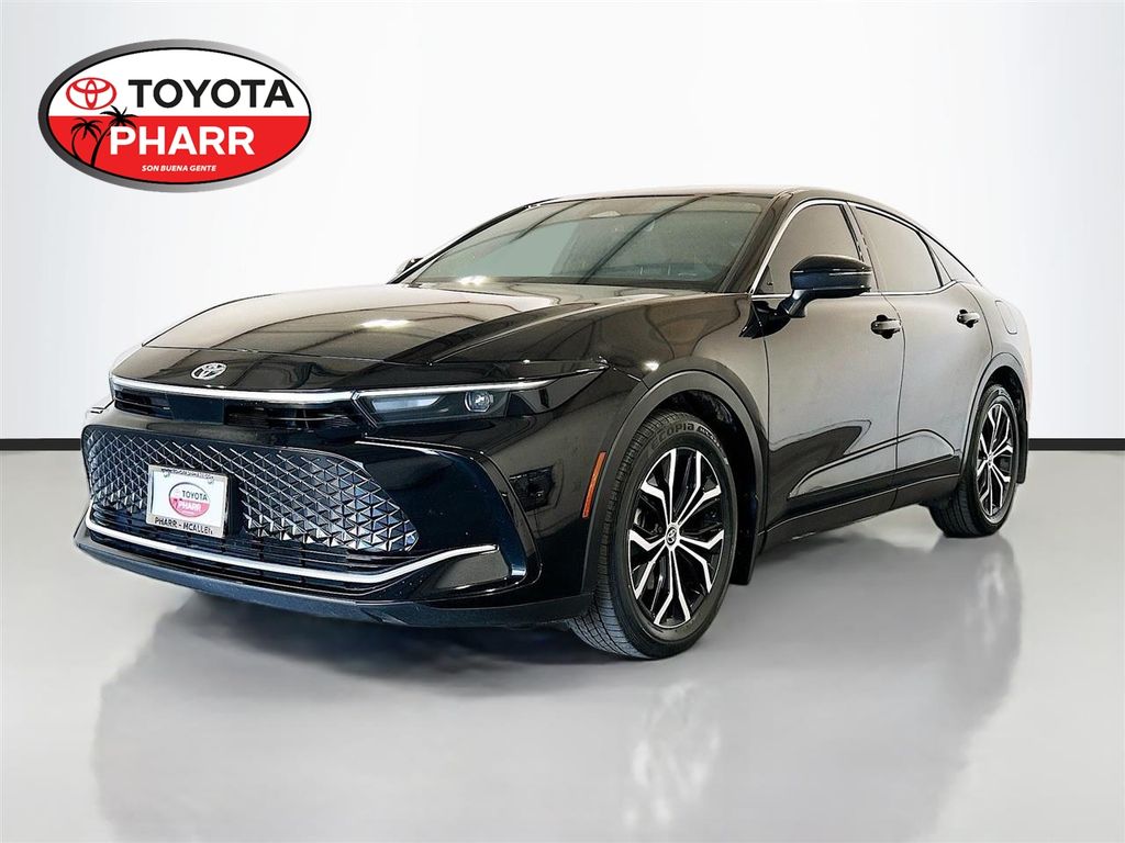 2023 Toyota Crown Sedan 