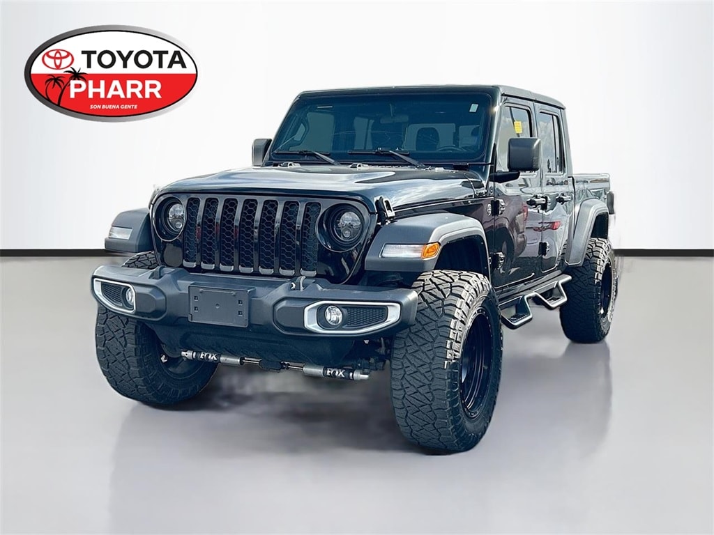 2023 Jeep Gladiator Sport's photo