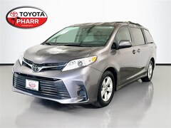2020 Toyota Sienna LE 7 Passenger Auto Access Seat Van