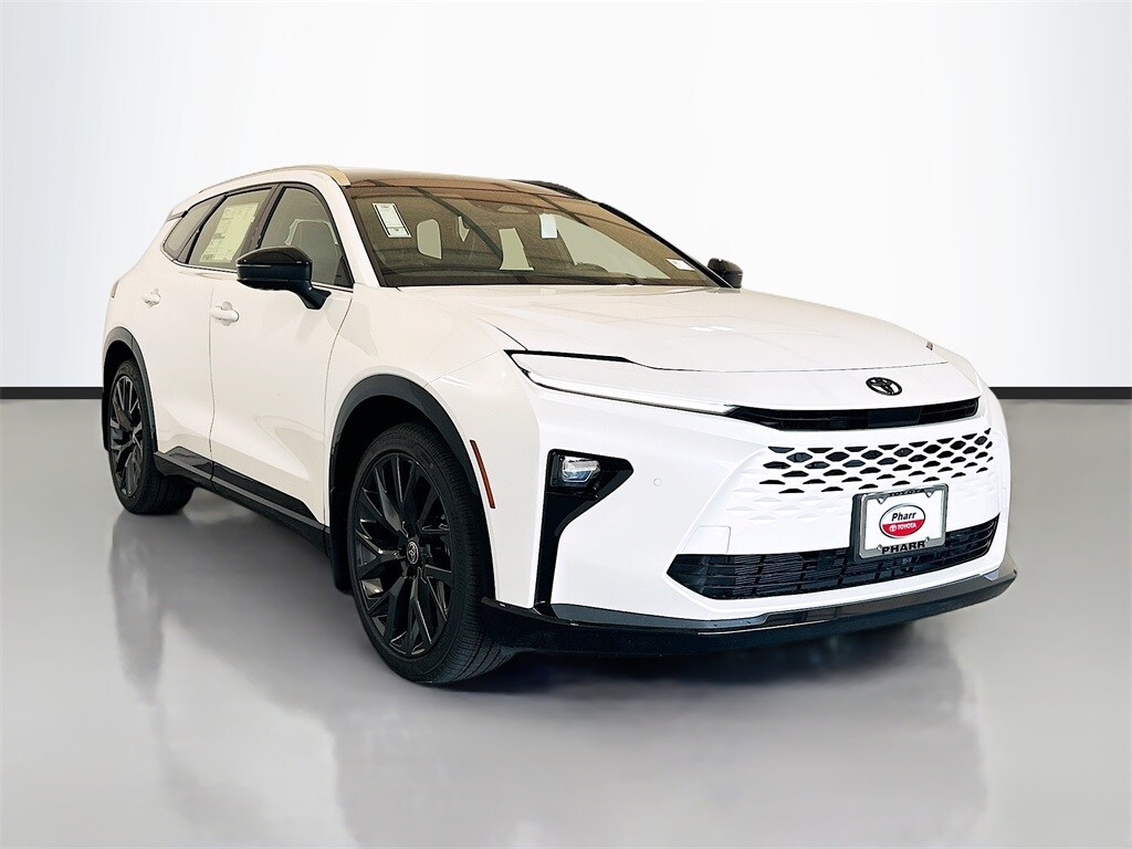 2025 Toyota Crown Signia Limited photo 3