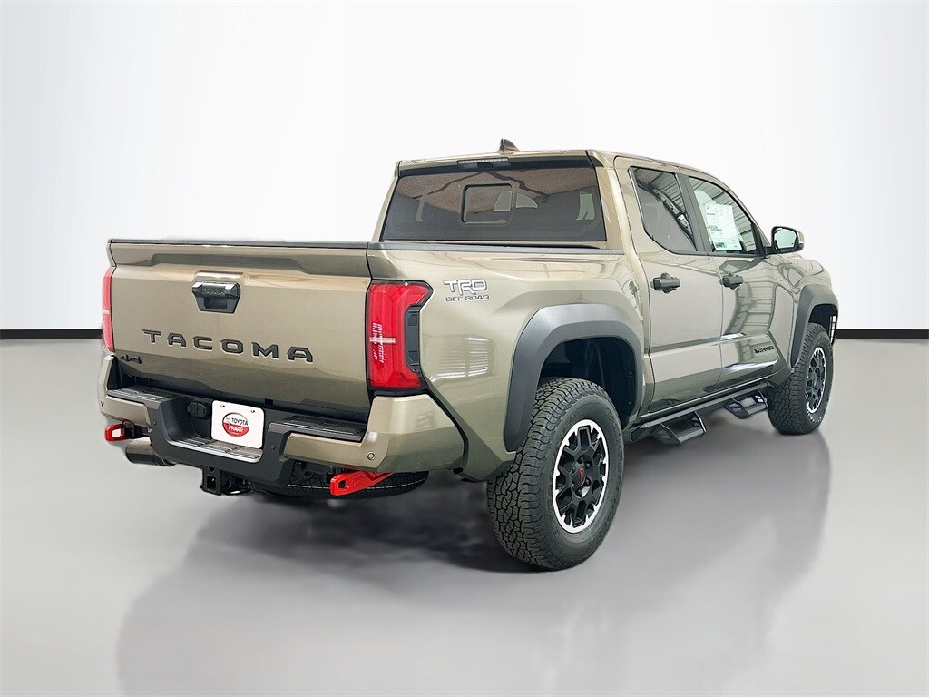 2025 Toyota Tacoma TRD Off-Road photo 4