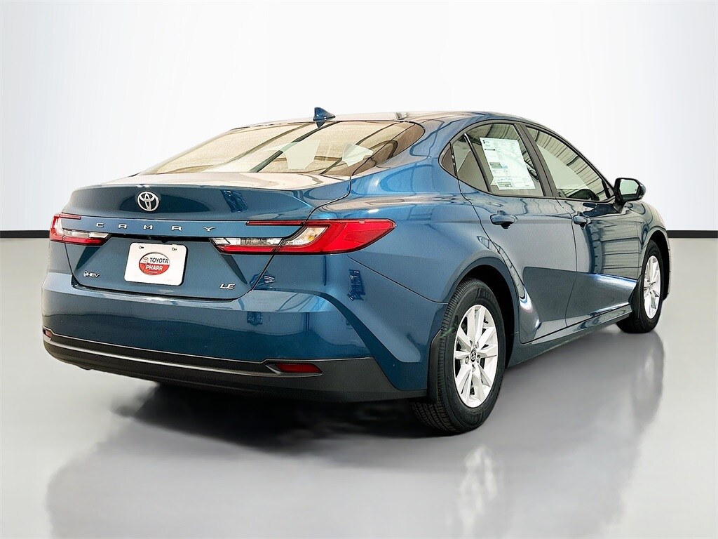 2026 Toyota Camry LE photo 4