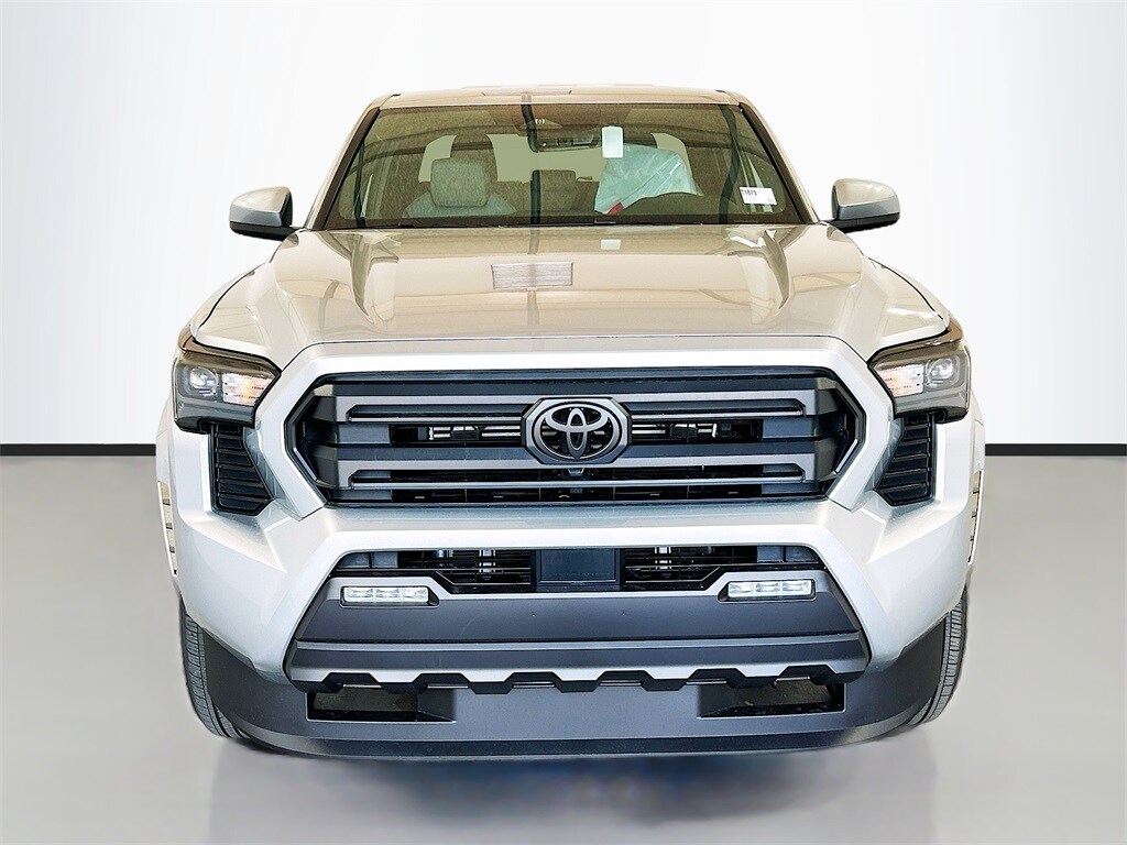 2025 Toyota Tacoma SR5 photo 2
