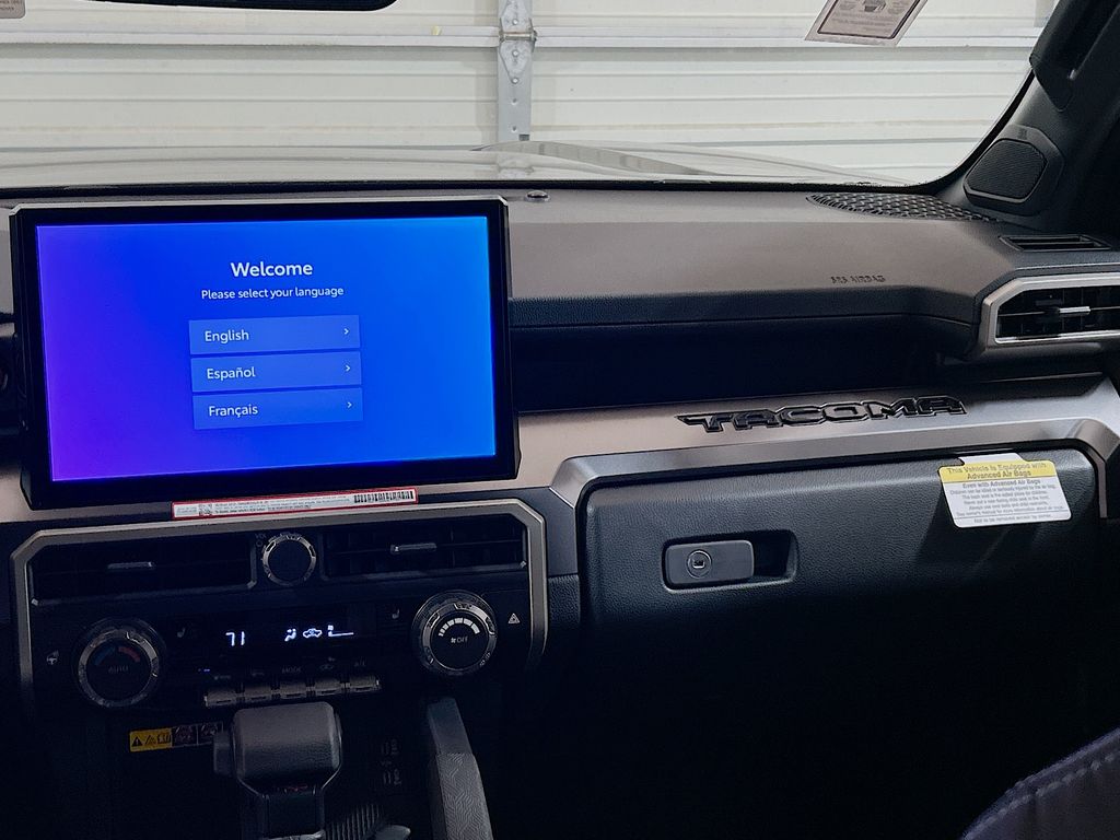 2025 Toyota Tacoma TRD Off Road - Photo 23