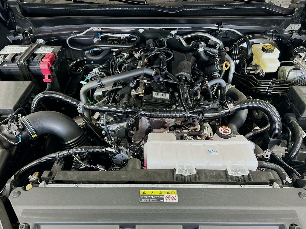 2026 Toyota Tacoma SR5 - Photo 8