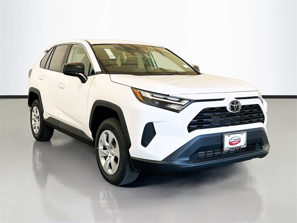 2025 Toyota RAV4 LE photo 3