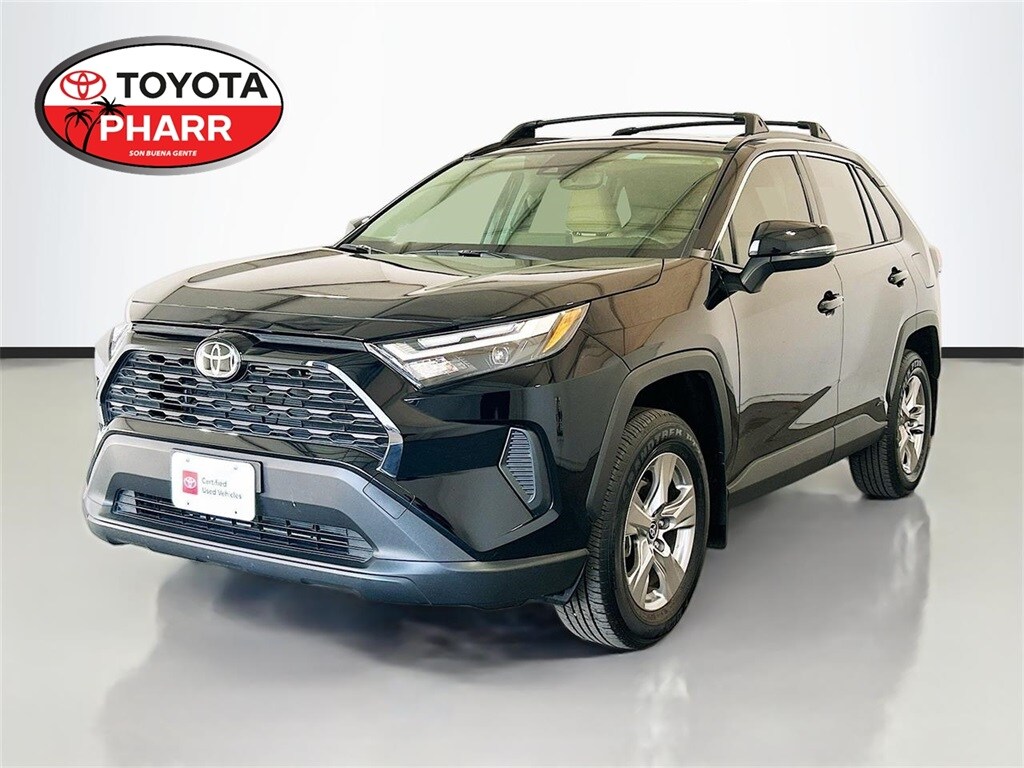 2025 Toyota RAV4 XLE's photo